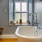 3 Bed In Oc-94928 * קוקרמאות'